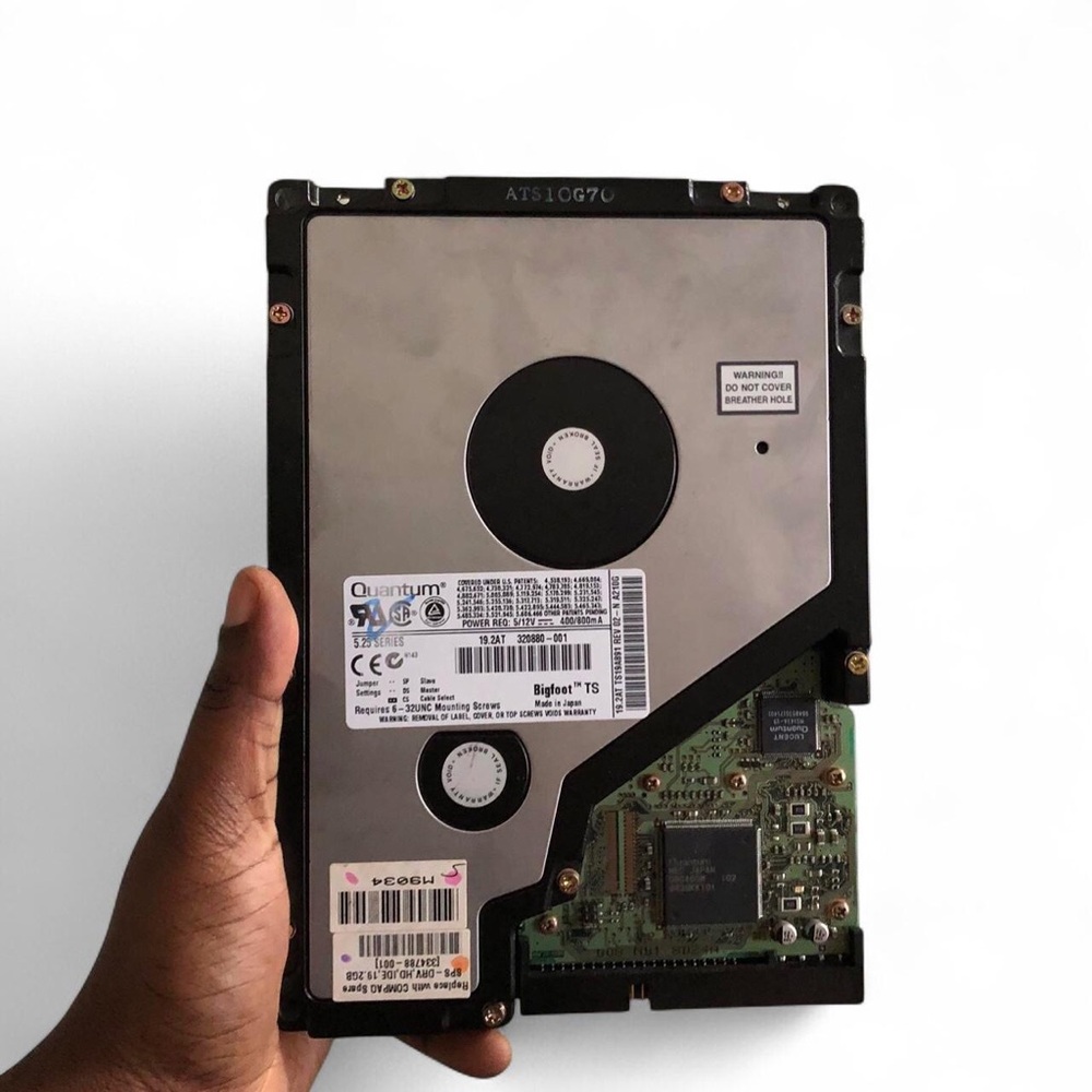 Quantum Bigfoot 19.2AT 19GB 5.25” Internal HDD TS19A891 Rev 02-E VTG Hard Drive